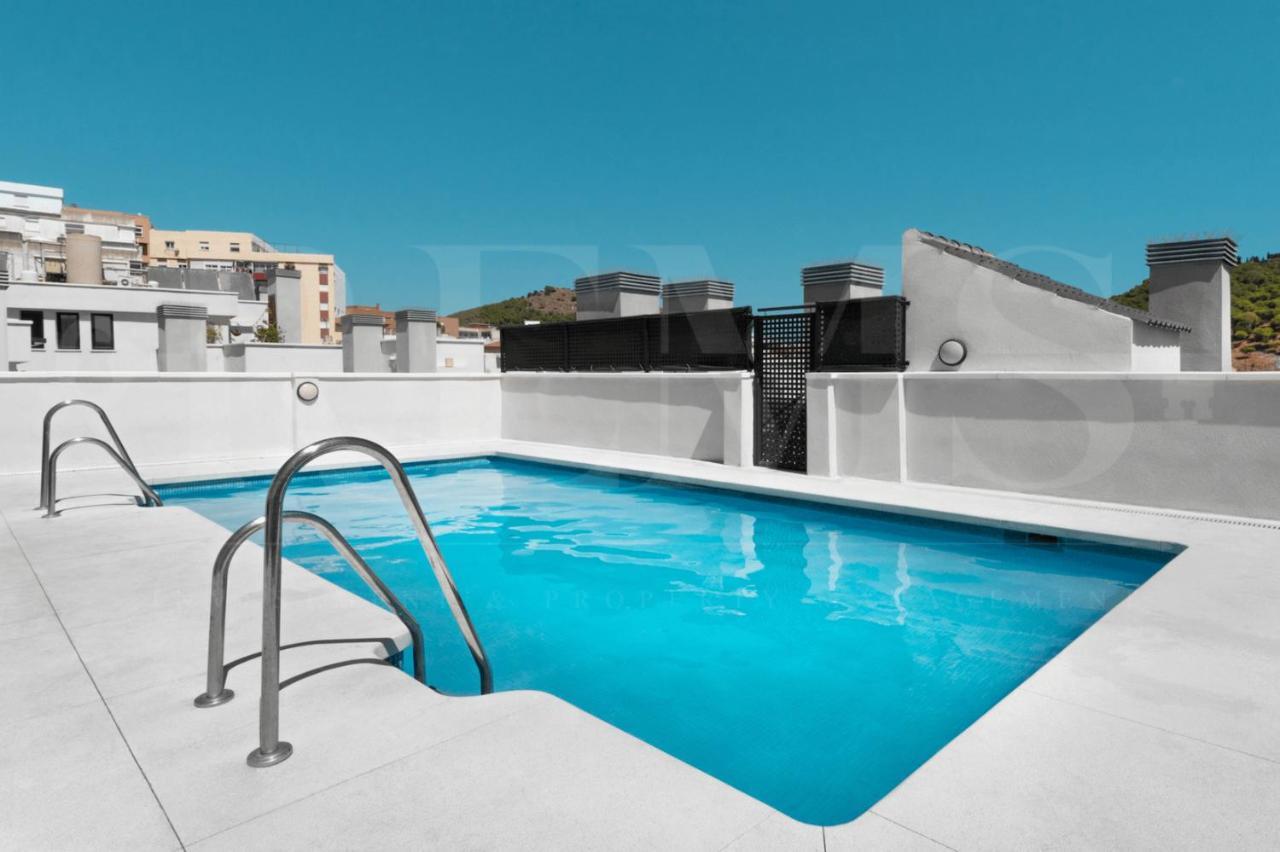 Relaxing Apartment With Community Pool & Parking- Center Málaga Esterno foto
