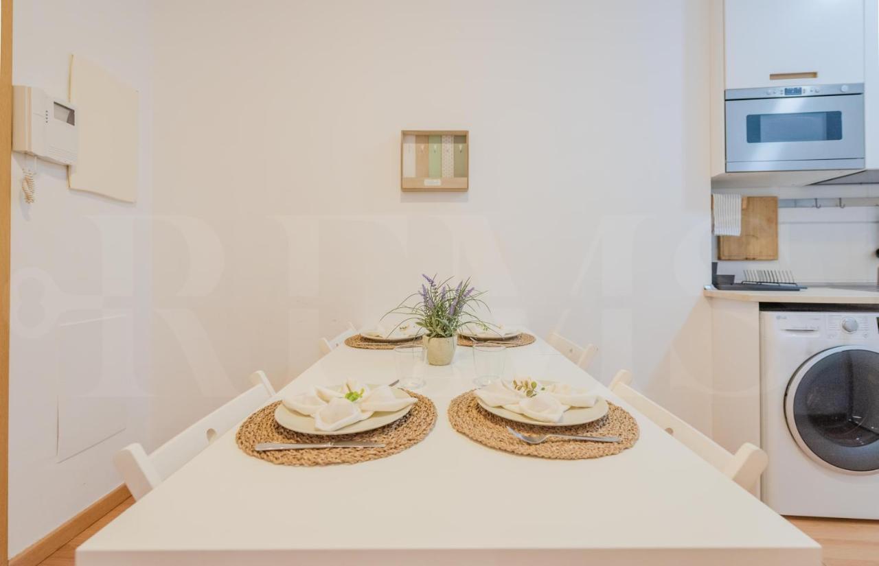 Relaxing Apartment With Community Pool & Parking- Center Málaga Esterno foto